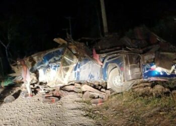 Al menos 33 muertos en accidente de autobús con migrantes en Panamá