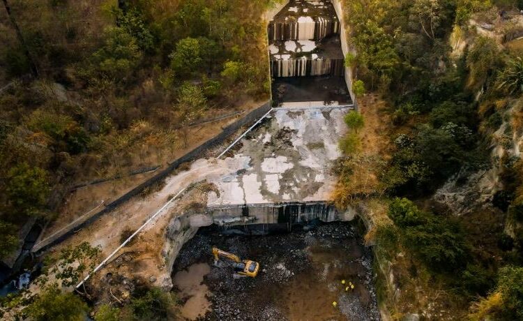 MOPT avanza obras de mitigación en el puente Chaparrastique, Ilopango