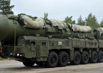 El presidente de Rusia Vladimir Putin promulga la suspensión del último tratado de desarme nuclear con EE.UU.