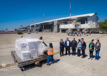 Letonia dona a El Salvador 100,800 dosis de vacunas bivalentes para combatir el covid-19