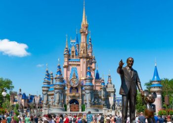 Disney podría despedir a unos 4.000 empleados