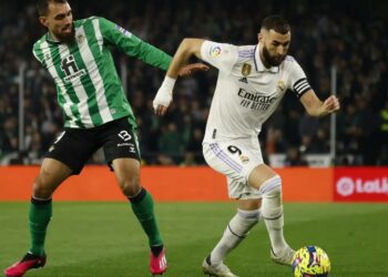 Real Madrid no pasó del empate contra Betis y se aleja del Barcelona