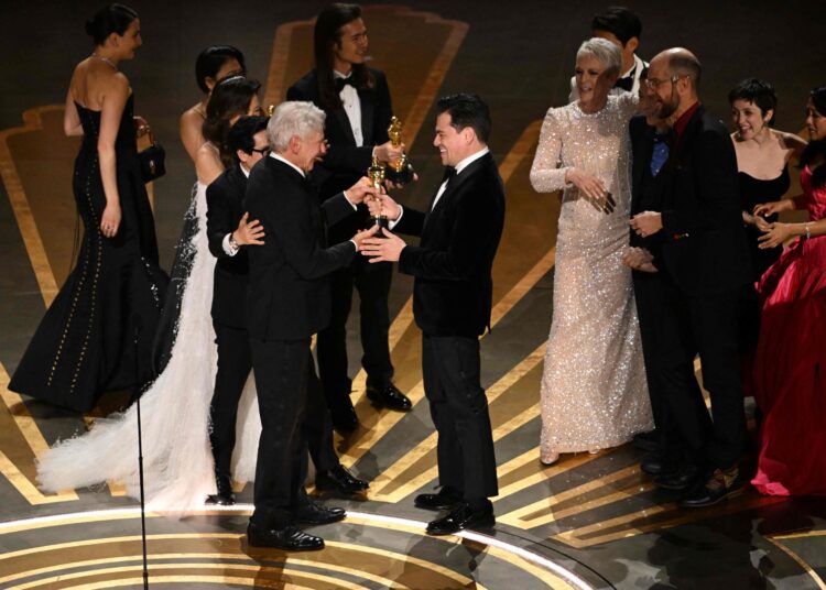 «Todo en todas partes al mismo tiempo» ganó como Mejor Película en los Oscar 2023