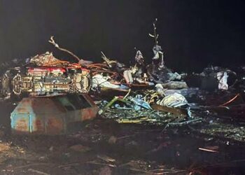 (VIDEOS) Un potente tornado causa la muerte de la menos 23 personas en Mississippi