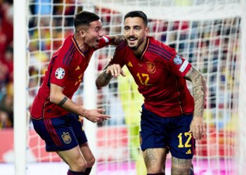 España goleó a Noruega en el debut oficial de De La Fuente y Gales amarga a Croacia