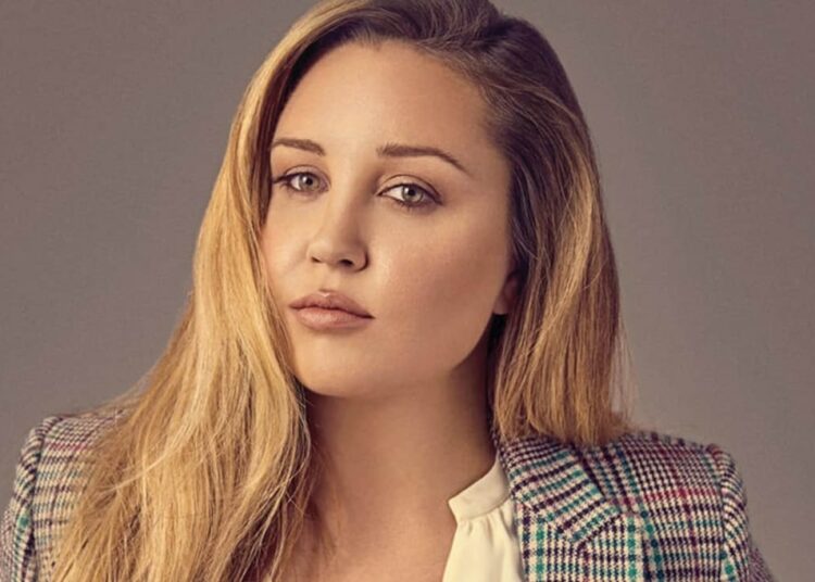 La ex estrella de Disney, Amanda Bynes fue ingresada a un centro de salud mental