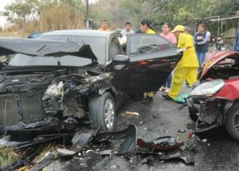 VIDEO | Seis lesionados en aparatoso choque sobre ciudadela Don Bosco, Soyapango