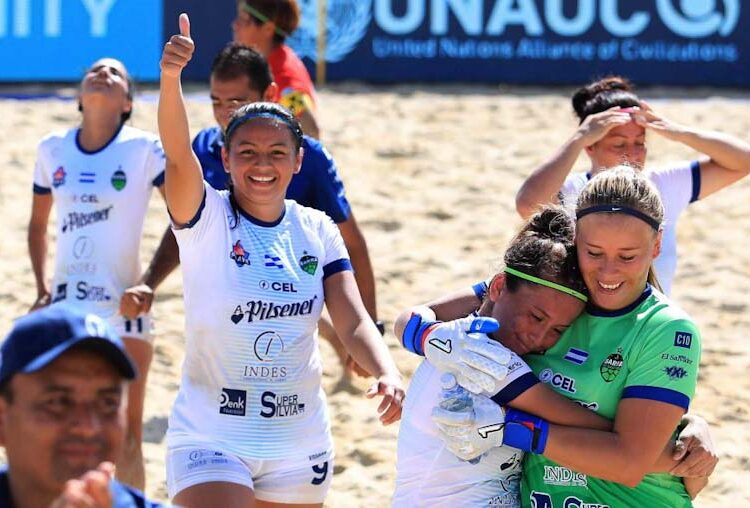 Barra de Santiago, en femenino, es primero y La Pirraya, masculino, tercero en el ranking mundial de clubes de fútbol playa