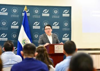 Defensoría del Consumidor brinda asesorías a empresarios y consumidores en el oriente del país