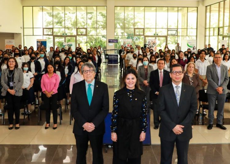 Gobierno reafirma compromiso por la creación de oportunidades y un mejor futuro para los jóvenes salvadoreños