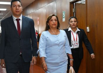 La presidenta de Perú Dina Boluarte presta declaración por muertes en protestas