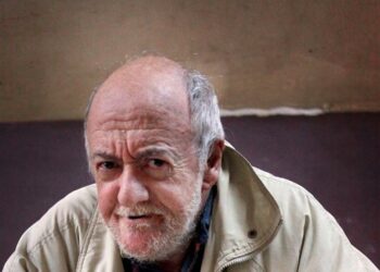 Murió el periodista y escritor Enrique Symns referente del “periodismo gonzo” en Argentina