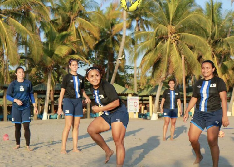 Preselección femenina de fútbol playa continúa su preparación de cara al Clasificatorio para los Juegos Mundiales de Playa