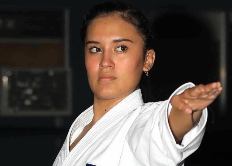 La karateca salvadoreña Estefany Izaguirre gana oro en el campeonato Centroamericano y del Caribe 2023