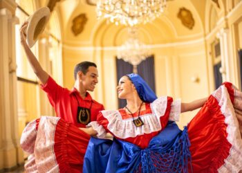 Fracción de Nuevas Ideas pide declarar danzas tradicionales de Morazán como Bien Cultural