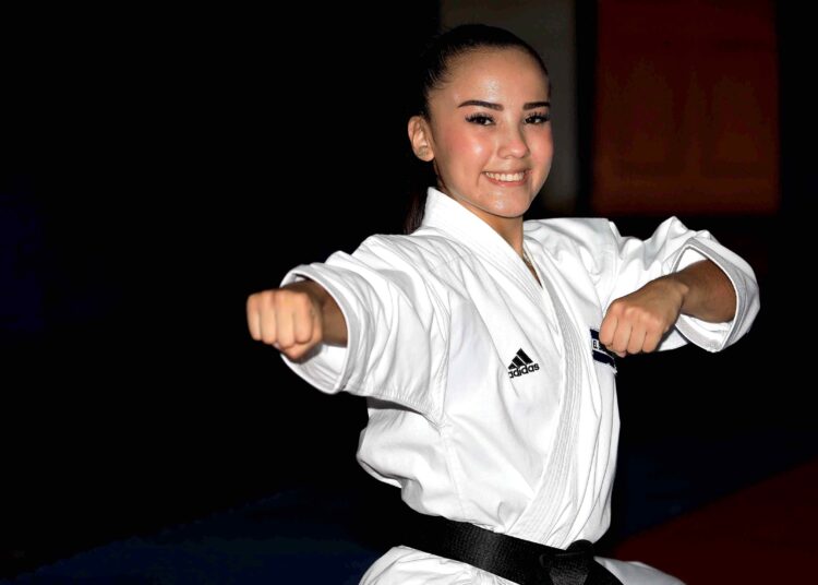 Karateca Gabriella Izaguirre logra plaza para los Juegos Panamericanos