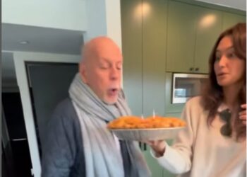 Demi Moore compartió un vídeo de la celebración del cumpleaños de Bruce Willis