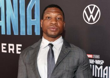 Directores acusan a Jonathan Majors de ser un sociópata y un abusador