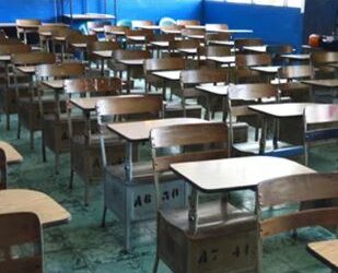 Decretan suspensión de clases para 5 municipios por actividad del Chaparrastique