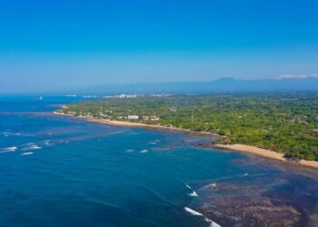 Costas salvadoreñas tendrán oleaje ideal para turismo y pesca este fin de semana