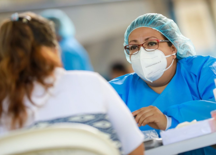 Pacientes del ISSS son beneficiados con los horarios extendidos para procedimientos ambulatorios