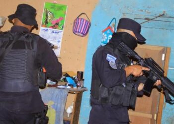 Autoridades mantienen patrullajes preventivos en El Salvador