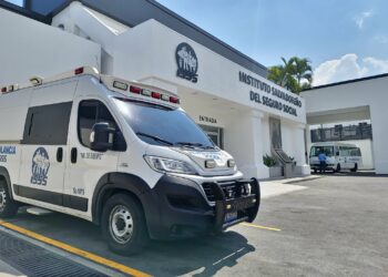 Habilitan servicios del Centro Especializado de Atención Ambulatoria La Ceiba