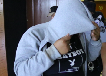 Seis años de prisión para mujer que realizaba contrabando de 100 paquetes de cigarrillos en Apopa