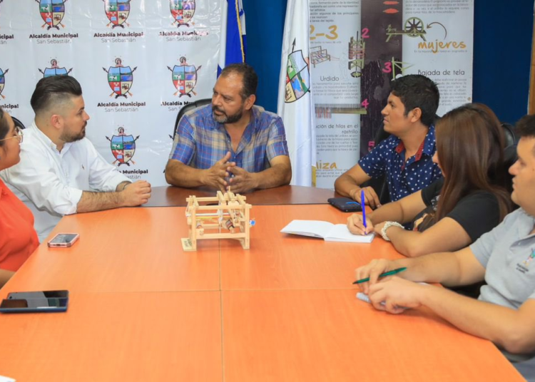 Tejido Social planea proyectos de beneficio para jóvenes de San Sebastián