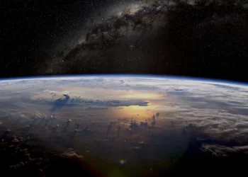 Astrónomos logran rastrear el origen del agua en nuestro planeta y podría ser más antigua que el Sol