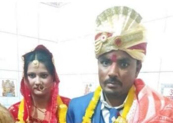 Se casa con la esposa del amante de su expareja para vengarse de ambos