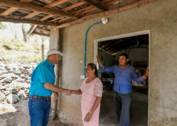 DOM instala luz eléctrica en cantones de Chilanga, Morazán