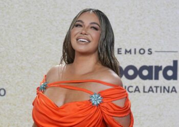 Chiquis Rivera reveló que es bisexual y que tuvo una relación con una mujer