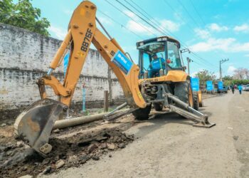 Diputada Rosales reprocha a ARENA y FMLN por criticar los trabajos en la infraestructura vial del país