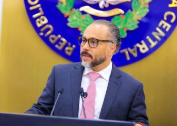 Ernesto Castro: «No existe ni la más mínima posibilidad de que el aborto se legalice en El Salvador»