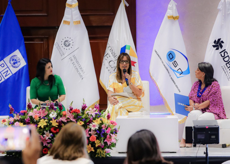 Instituciones apuestan por la igualdad de género para mejorar la competitividad empresarial en El Salvador