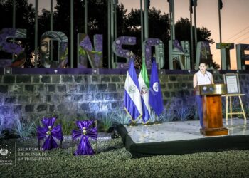 Gobierno inaugura monumento al orgullo de las familias sonsonatecas, en el marco de las festividades de Semana Santa