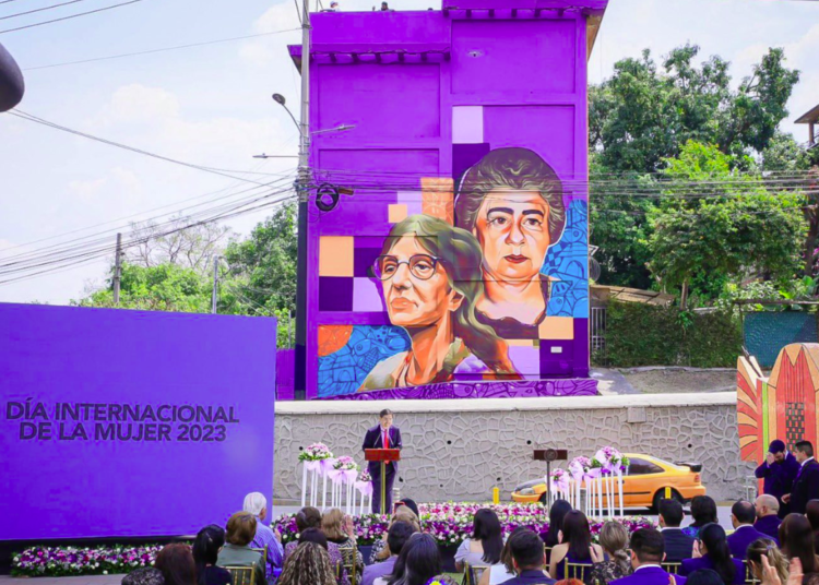 Alcaldía capitalina conmemora el Día Internacional de la Mujer con mural: «Grandes mujeres de nuestra tierra»