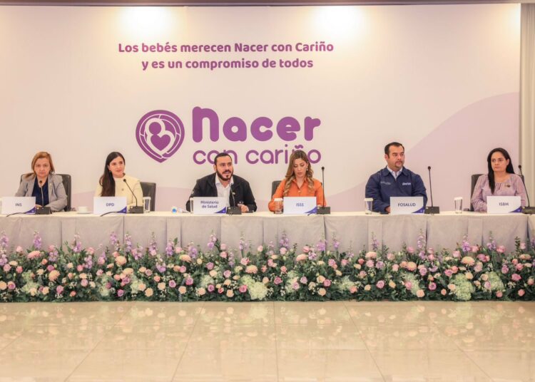 Informe revela indicadores de atención materno-infantil