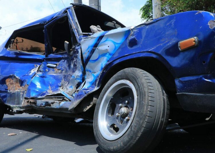 Dos lesionados tras accidente de tránsito en Plan de la Laguna