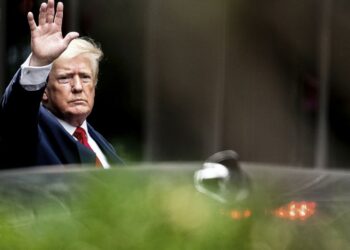 Donald Trump se presentará el martes en la fiscalía de Nueva York para escuchar las acusaciones