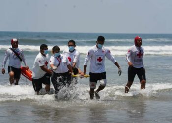 Cruz Roja realiza simulacro de rescate acuático