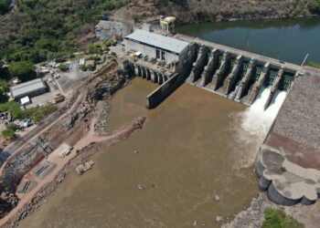 CEL ejecuta proyecto de reparación de losa del canal de descarga de agua turbinada