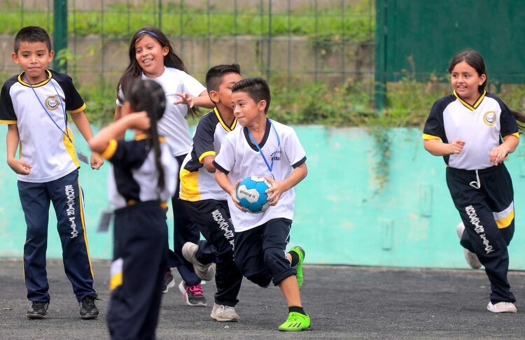 La fiesta estudiantil comenzó en el departamento de San Salvador