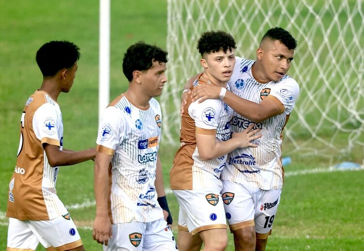 San Miguel y Cabañas se adueñan del liderato