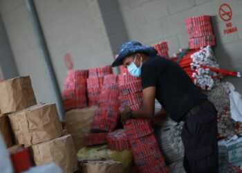 Autoridades realizan traslado de pólvora decomisada en Santa Ana