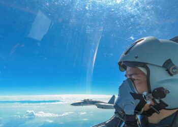 Aviones chinos con munición real realizan simulacros cerca de Taiwán