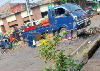 Conductor atropella a varios vendedores en mercado de Usulután