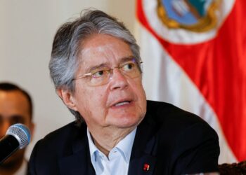 Hospitalizan al presidente de Ecuador Guillermo Lasso tras contraer una infección