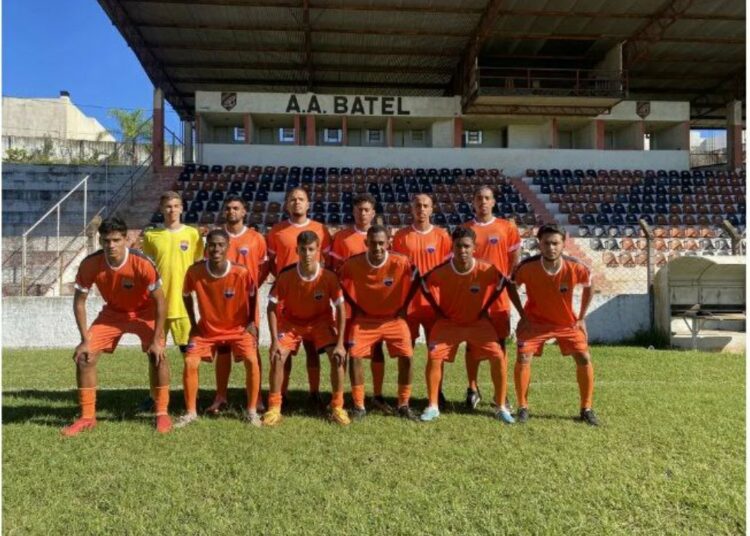 Equipo de fútbol de Brasil adopta nombre del Mariupol FC